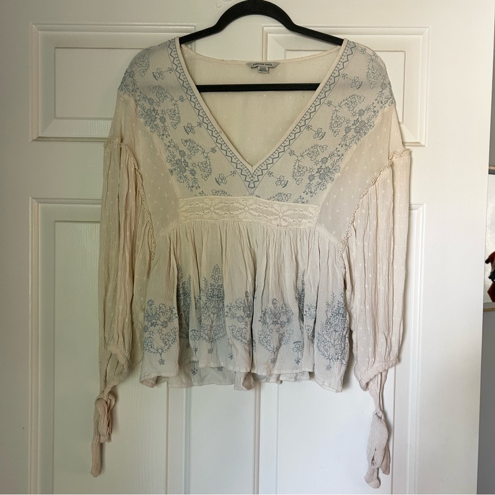 American Eagle Outfitters Cream and Blue Blouse embroidered boho